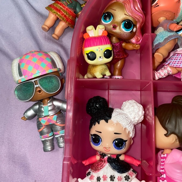 LOL doll Collection & carry case! Over 30 dolls! - Picture 5 of 5